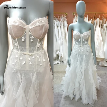 Boho Sexy Sweetheart Fűző Ujjatlan csipke rátétek A Line esküvői ruha Strand menyasszonyi ruhák Sweep Vestidos De Novia köntös De