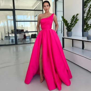 Fushcia Szaúd-Arábia hosszú báli ruhák Split 2023 redők Egy vállzsebek Hivatalos estélyi partiruhák Couture padló hossza
