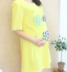 szürke Terhes baba 2022 Vicces nők póló Lány ing Új anya Nagy méretű ruhák