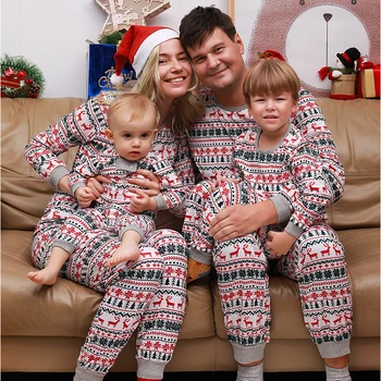 2024 Családi karácsonyi pizsama szett karácsony felnőtt gyerekek anya és lánya apa fia hálóruha baba családi megjelenés ruhák