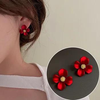 S925 Ezüst tű Senior piros szirmok korongos fülbevaló nőknek Temperamentum aranyos kis virág fülbevaló Női divatparti ékszerek 1