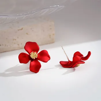 S925 Ezüst tű Senior piros szirmok korongos fülbevaló nőknek Temperamentum aranyos kis virág fülbevaló Női divatparti ékszerek 4