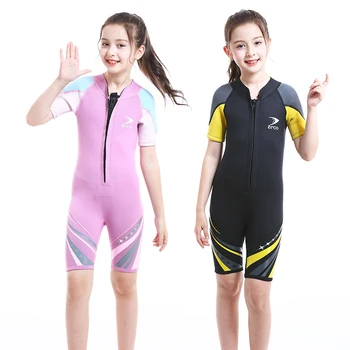 2023 Fashion 2.5MM neoprén búvárruha lányok első cipzáras egyrészes rövid ujjú vastagabb meleg úszás snorkeling szörfözés búvárruha