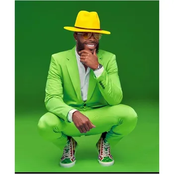 Új zöld bevágásos hajtókás férfi öltönyök Slim Fit 2 részes divatos esküvői vőlegény bál Terno Masculino Custom Man blézer dzseki+nadrág