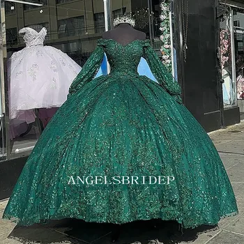Angelsbridep Quinceanera ruhák báli ruha levehető hosszú ujjú rátétekkel Smaragdzöld Vestidos de XV Anos