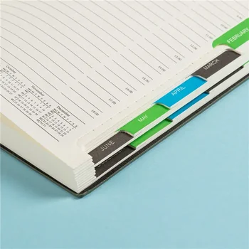Notebookok tervezése Ideális napi üzleti napló Irodai tervező Borító napirend 365 napos iskolai naptár ütemterv 2024 a PU számára 0